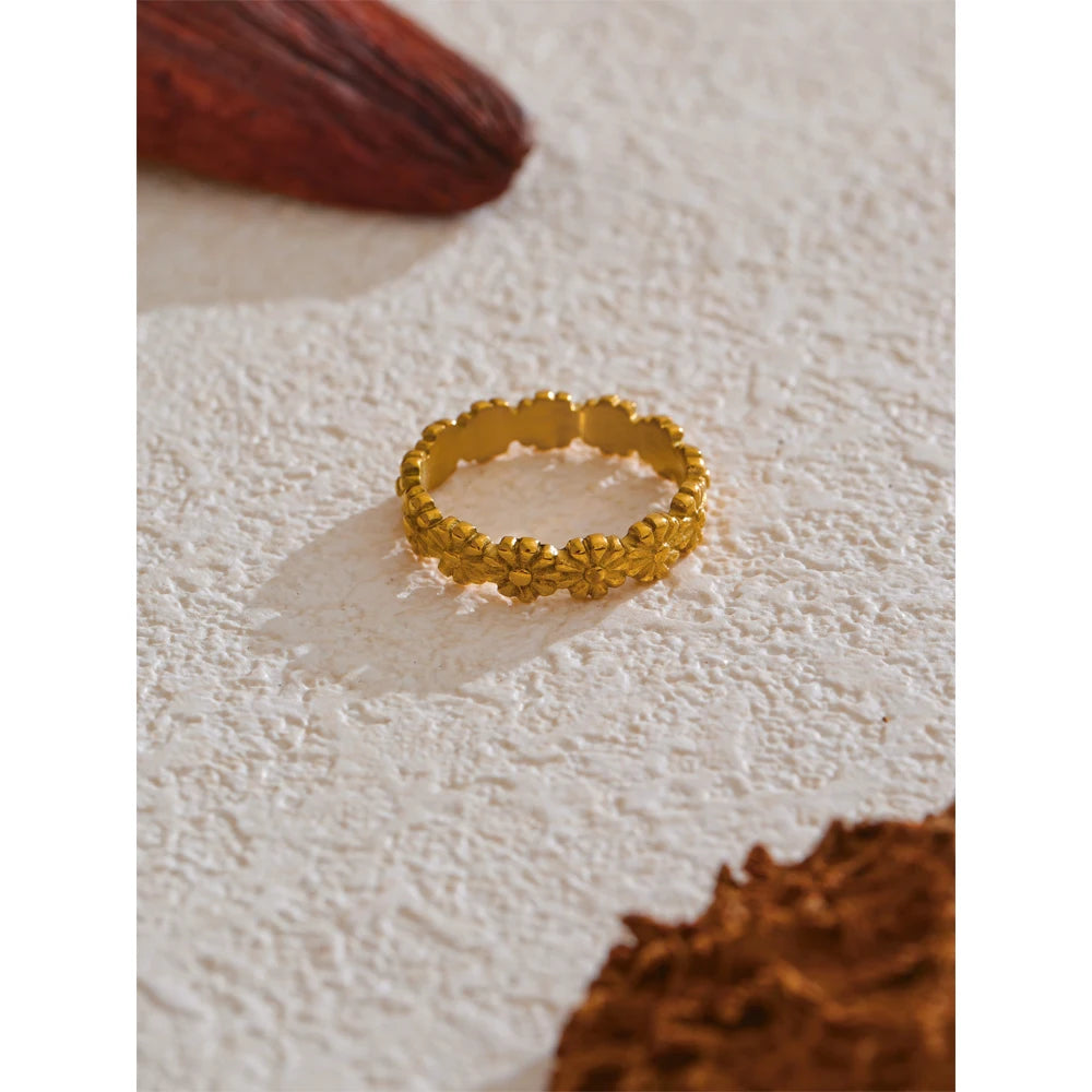 Anel Flor de Ouro 18k PVD para Mulheres Elegantes