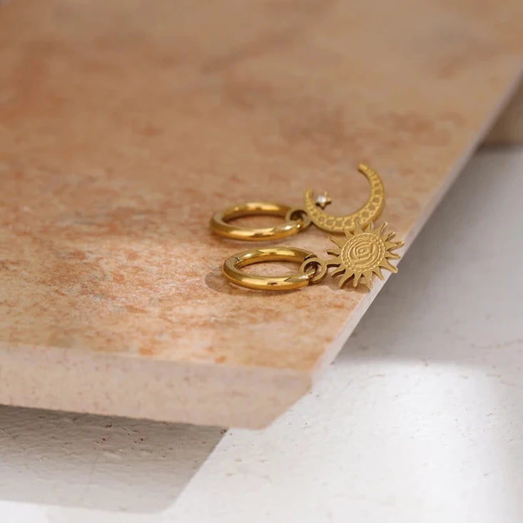 Brinco Lua e Sol Banhado a Ouro 18k