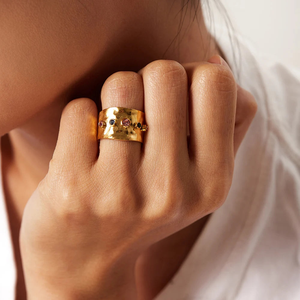 Uworld-Colorido Zircão Cúbico Banda Larga para Mulheres, Jóias de Aço Inoxidável, Impermeável Banhado a Ouro 18K, Anéis de Declaração, CZ Cristal