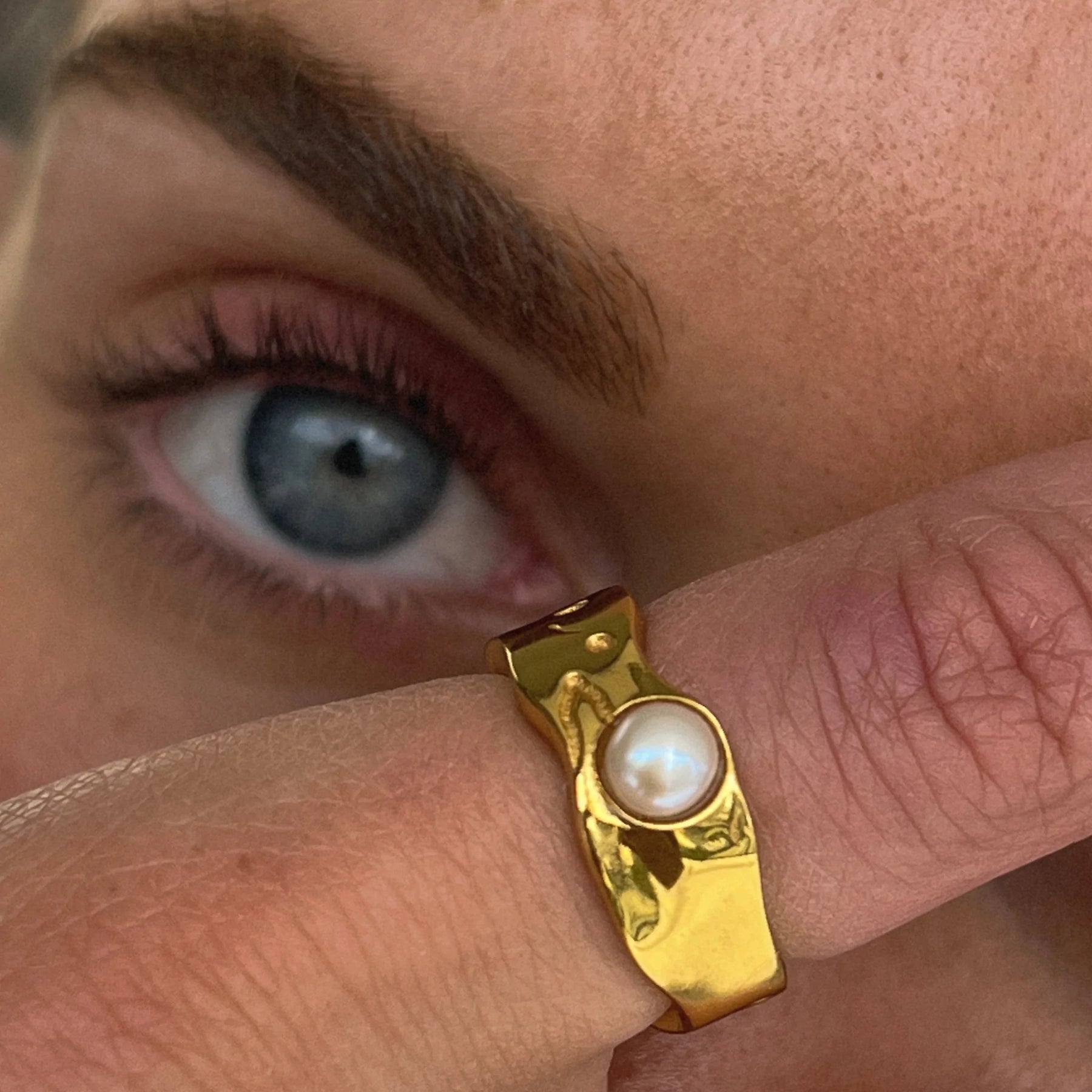 Uworld-18K anel banhado a ouro com pérola de água doce, anel estilo vintage, elegante imitação de jóias, acessórios de aço inoxidável, novo