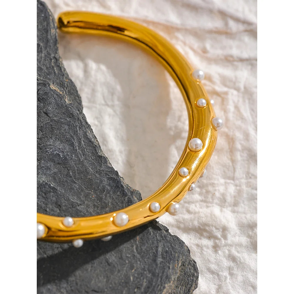 Pulseira Com Pérolas Sincronizadas Banhado a Ouro 18k