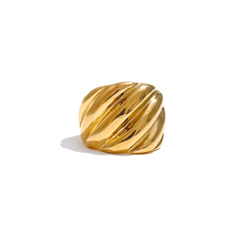 Anel Geométrico com Relevo Banhado a Ouro 18K