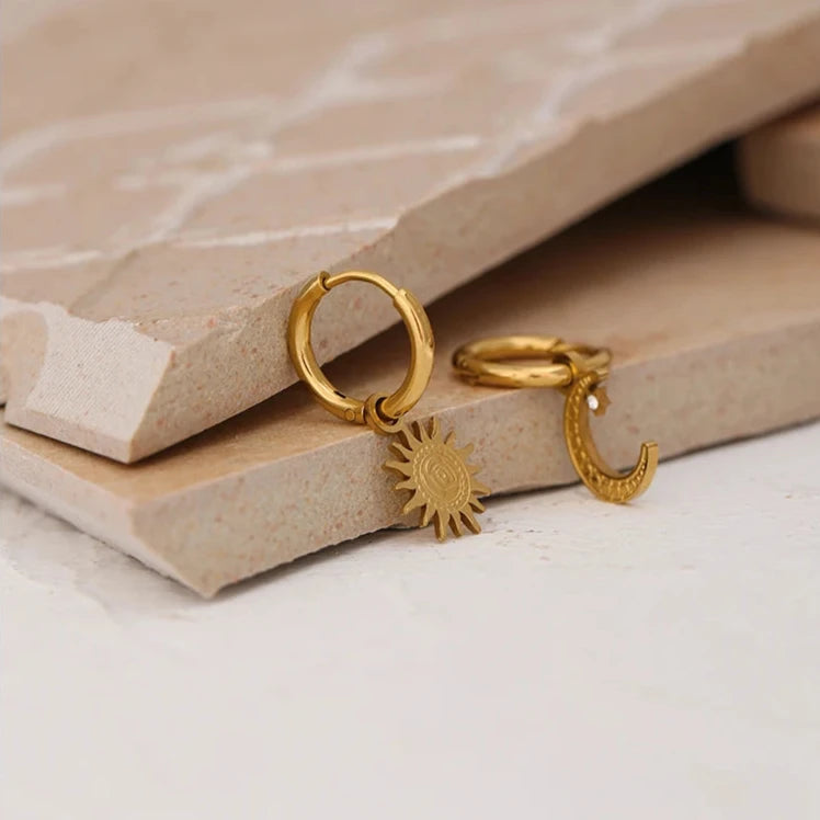 Brinco Lua e Sol Banhado a Ouro 18k