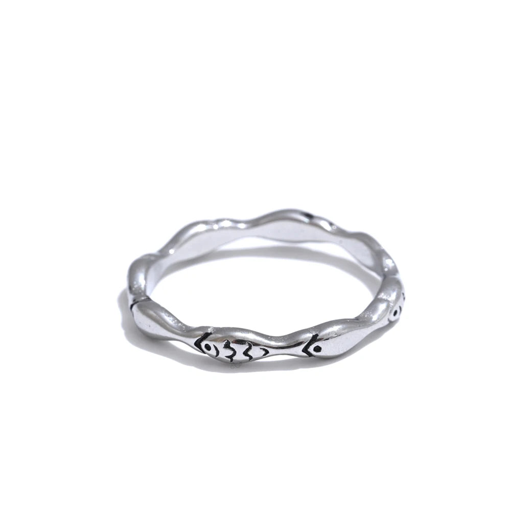 Anel Minimalista de Peixe Banhado a Ouro 18k