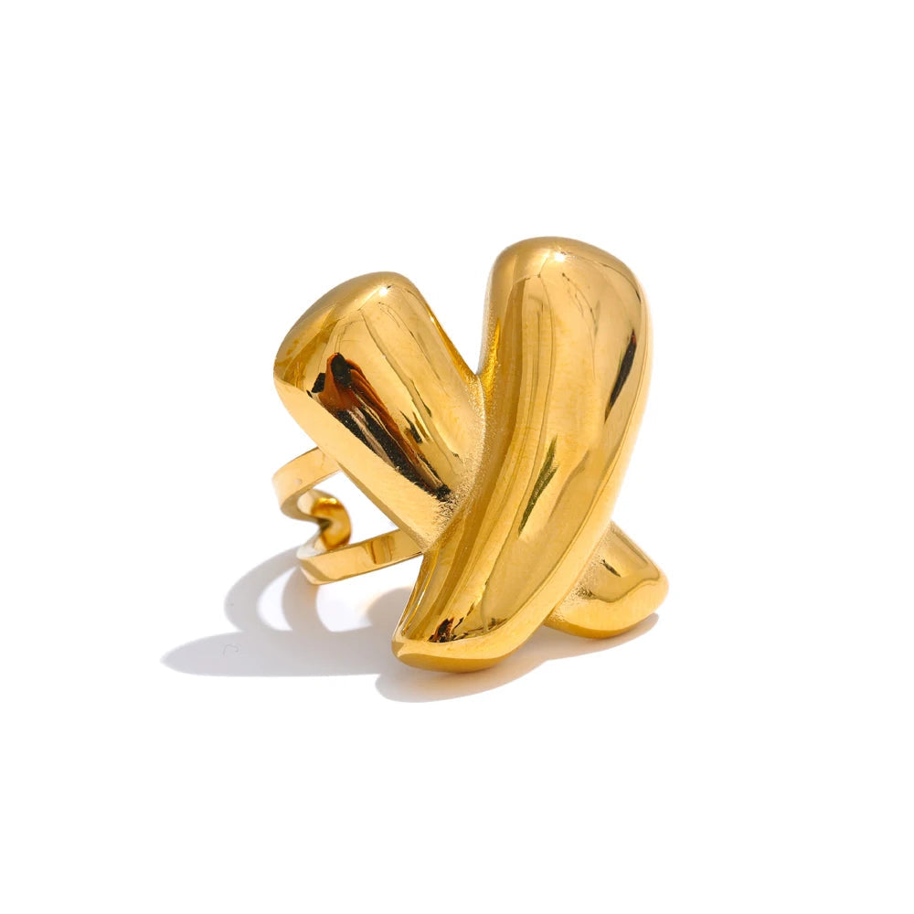 Anel Elegante com Textura Exclusiva Banhado a Ouro 18k