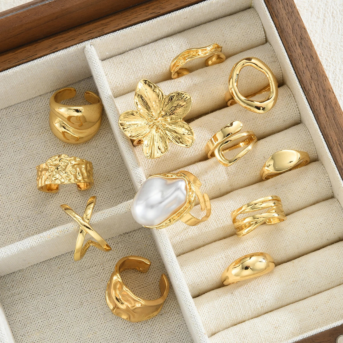 Conjunto de Anéis Jardim Dourado