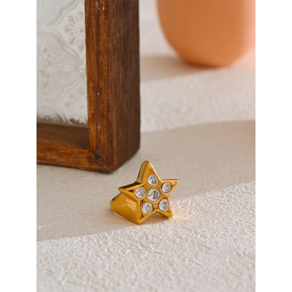 Yhpup Anel de zircônia cúbica de estrela de pentagrama de metal mais grosso 18K banhado a ouro joias de moda
