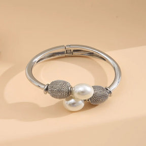 Pulseira Lady com detalhes em Pérolas Naturais