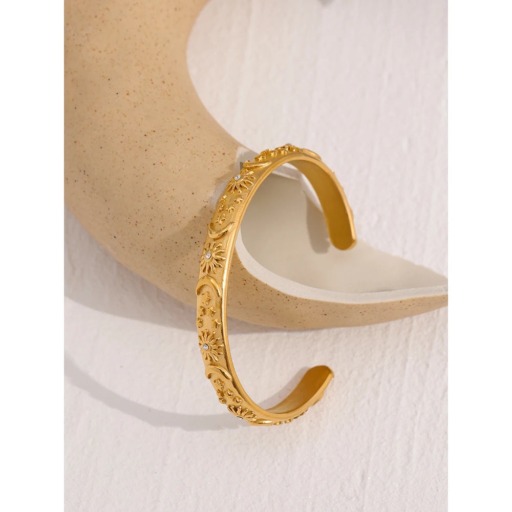 Pulseira Sol e Lua Banhado a Ouro 18k