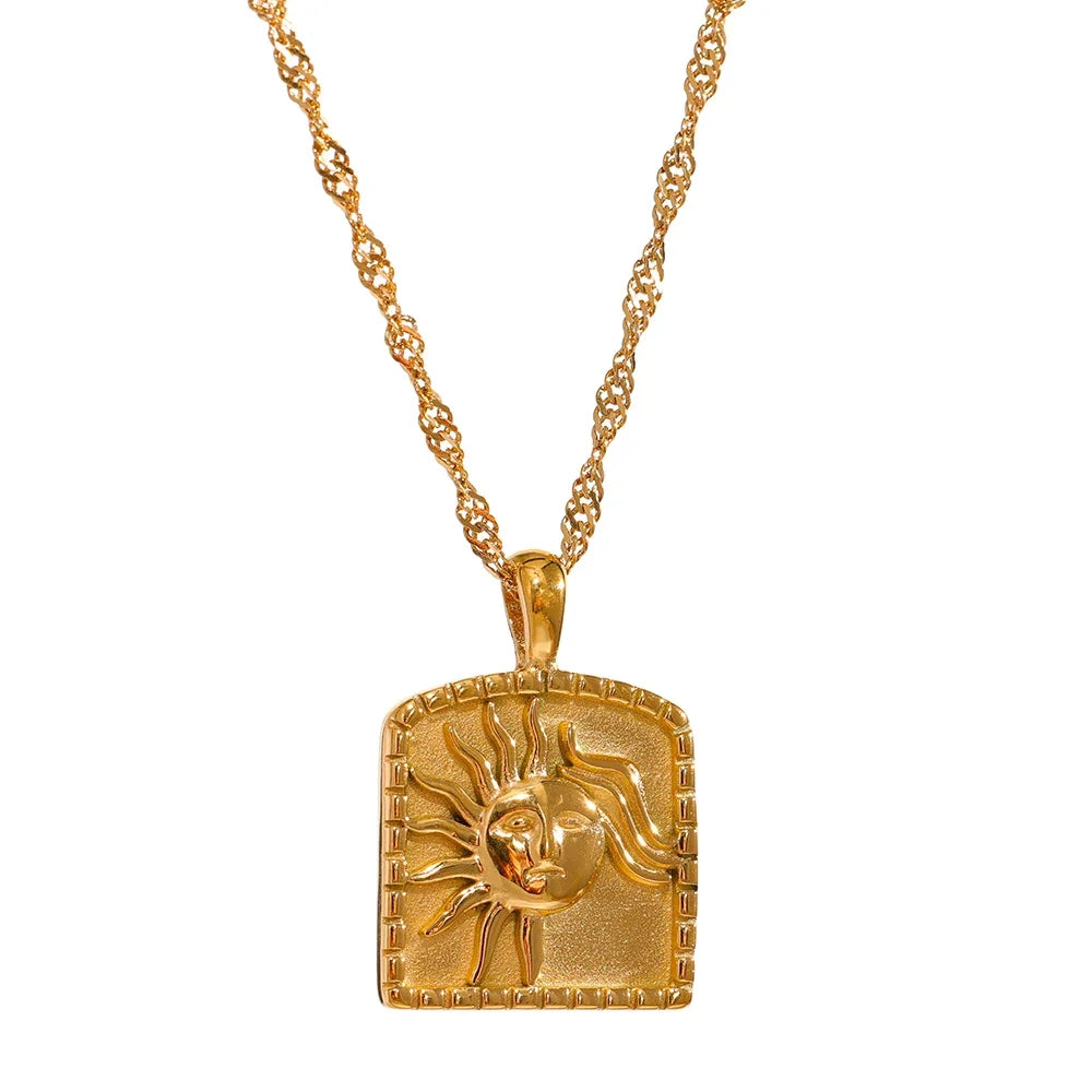 Colar Com Pingente De Sol Banhado a Ouro 18k